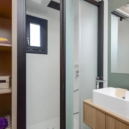 בקתה Coqslitscaux *